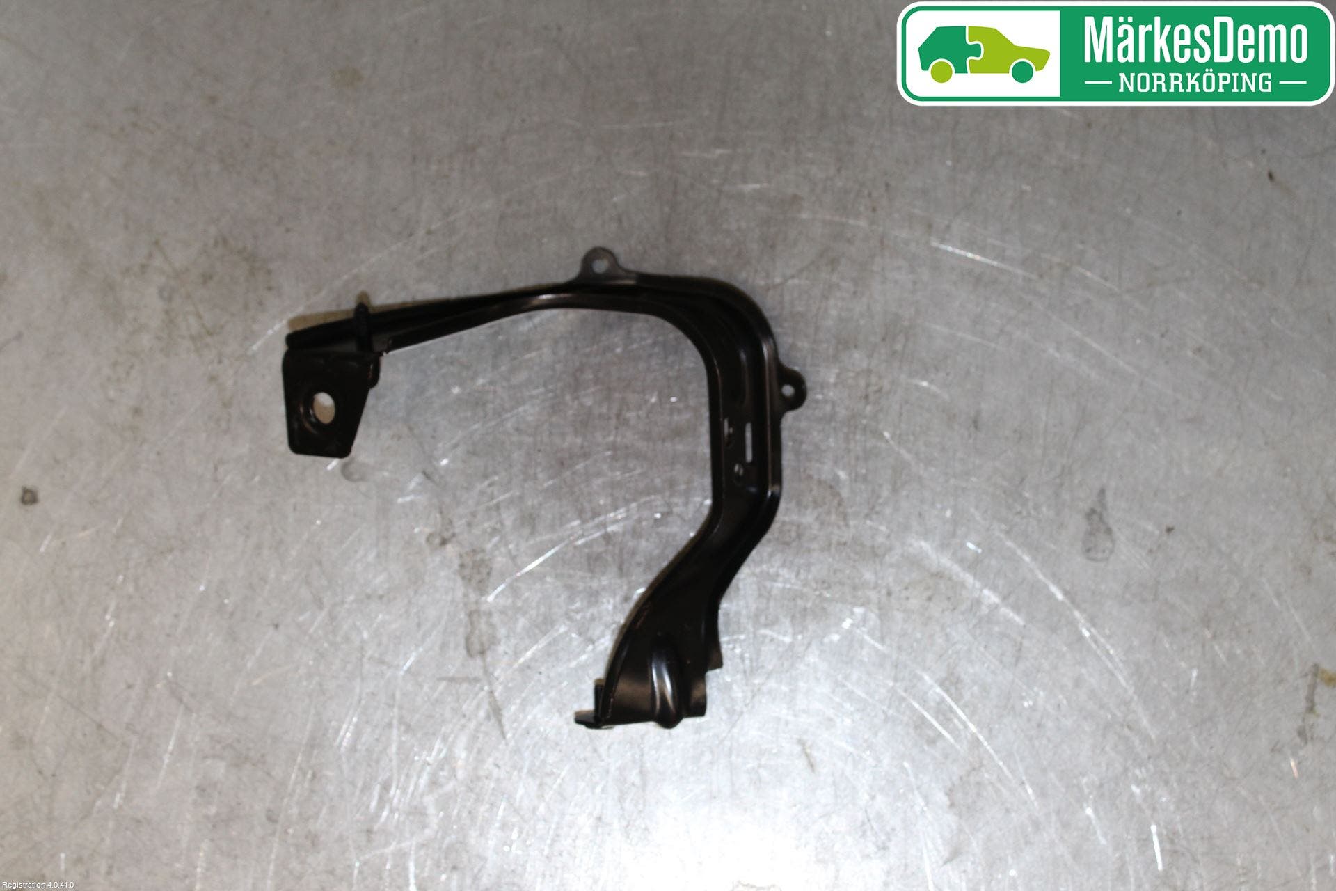 Volvo V60 CROSS COUNTRY 16-18 Bränslefilter-Hållare