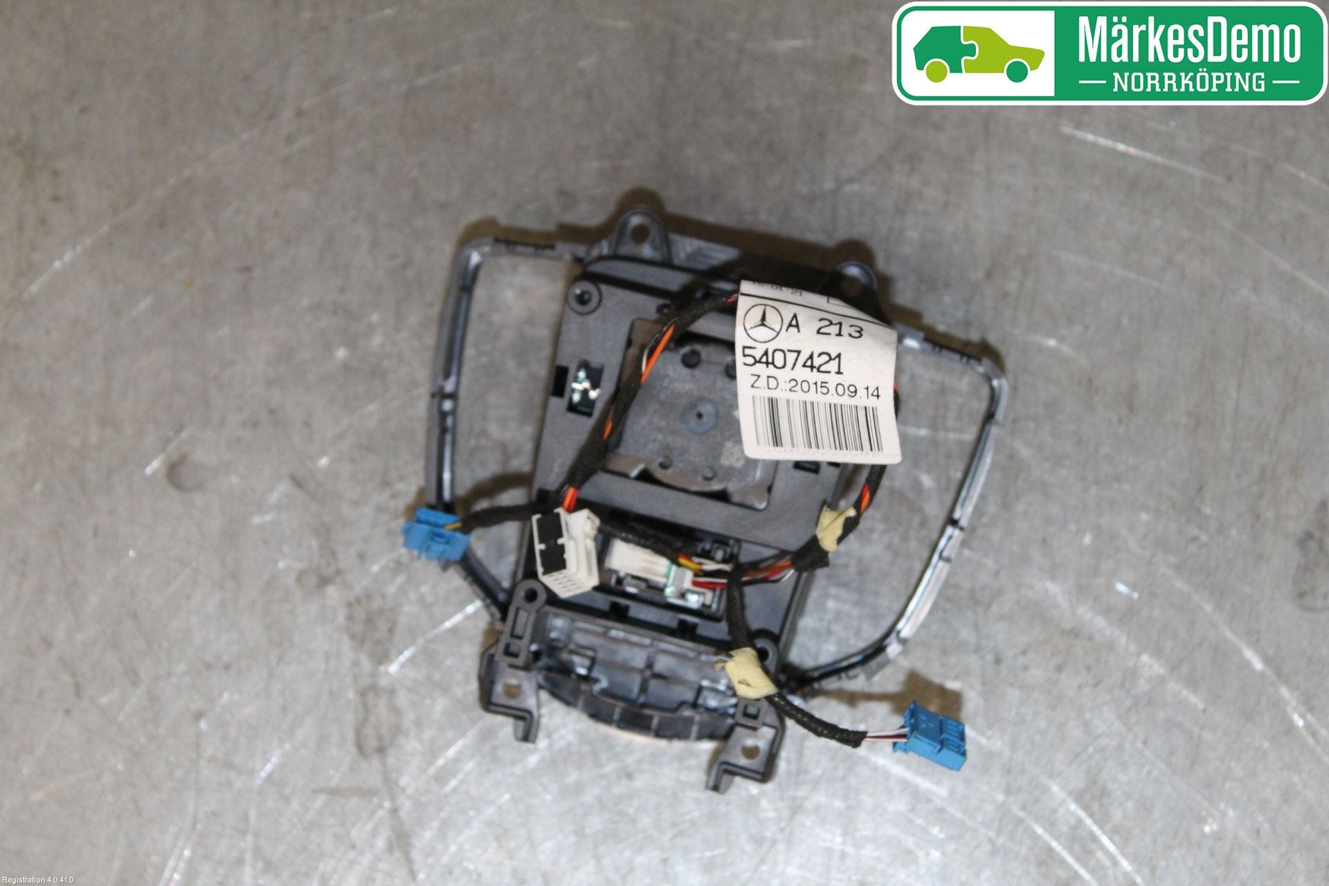 Mercedes-Benz MB E-KLASS (W213) 16-23 Strömställare Färddator