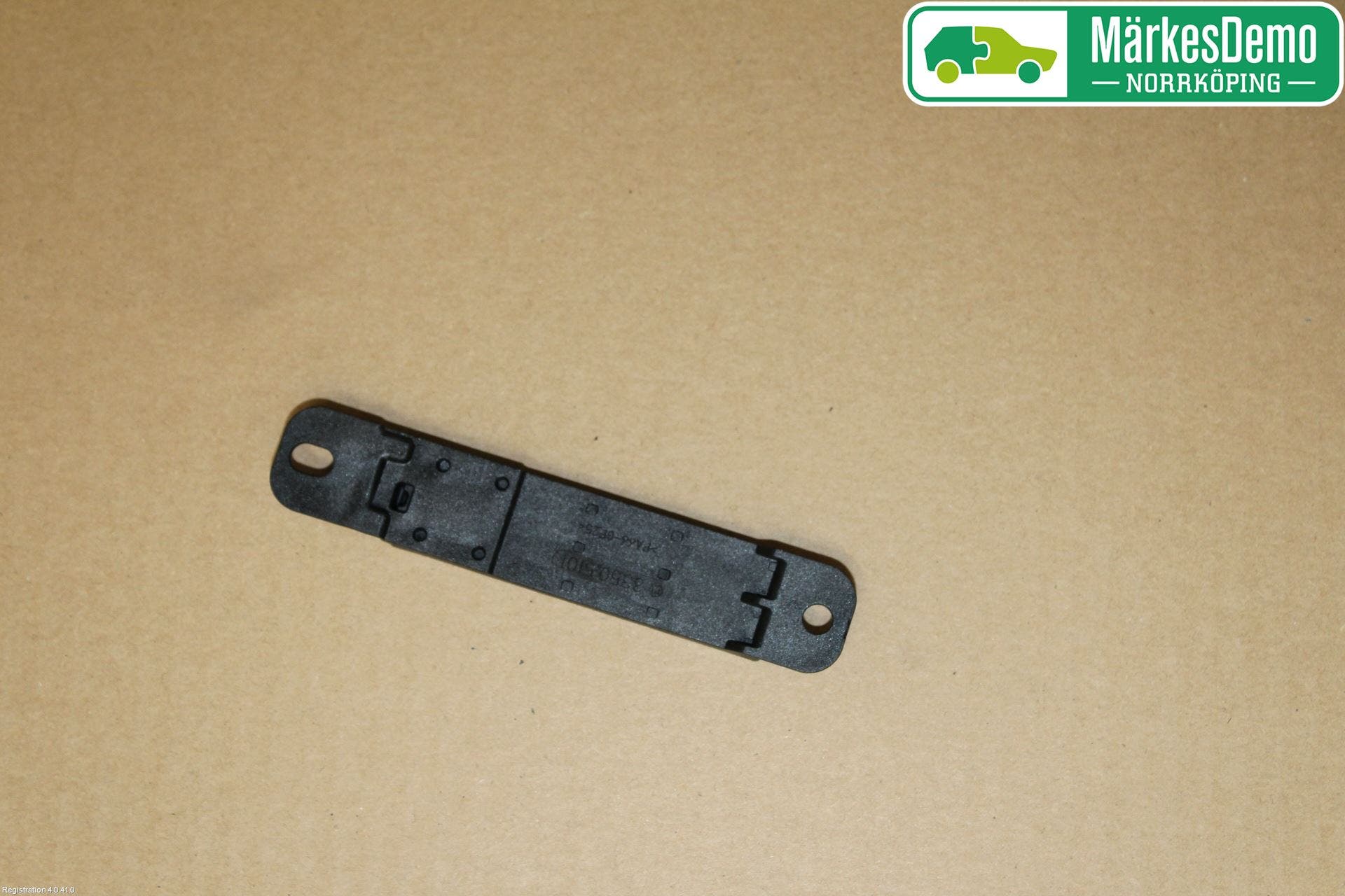 Mercedes-Benz MB E-KLASS (W213) 16-23 Antenn