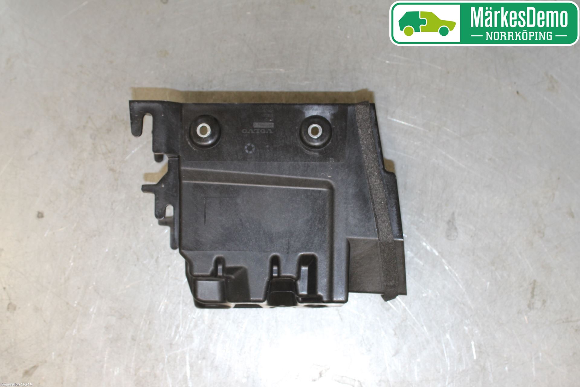 Volvo V90 17->> Batterilåda-Fäste-Hållare