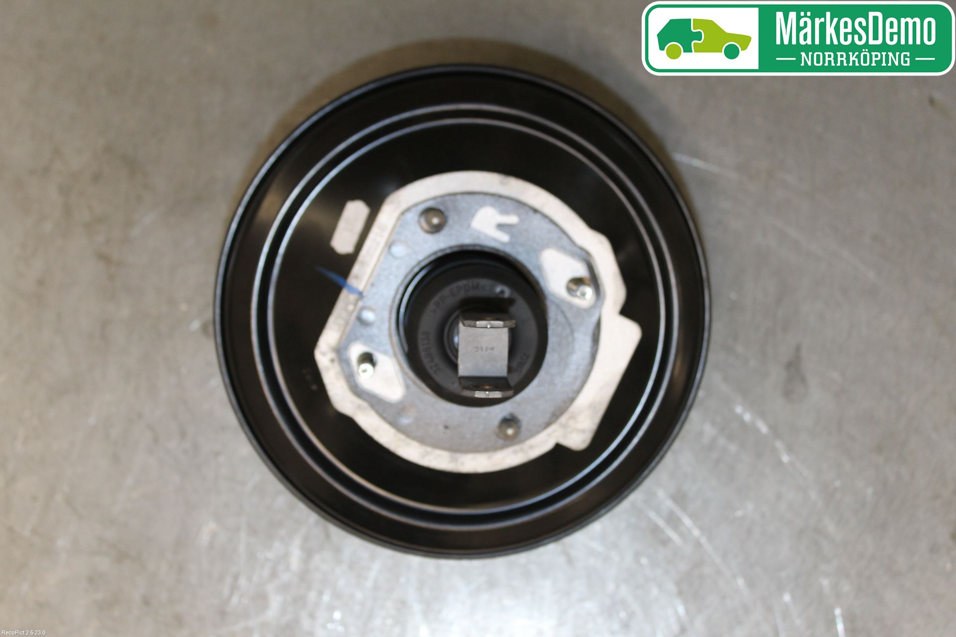 BMW X4 F26 14-18 Bromsservo