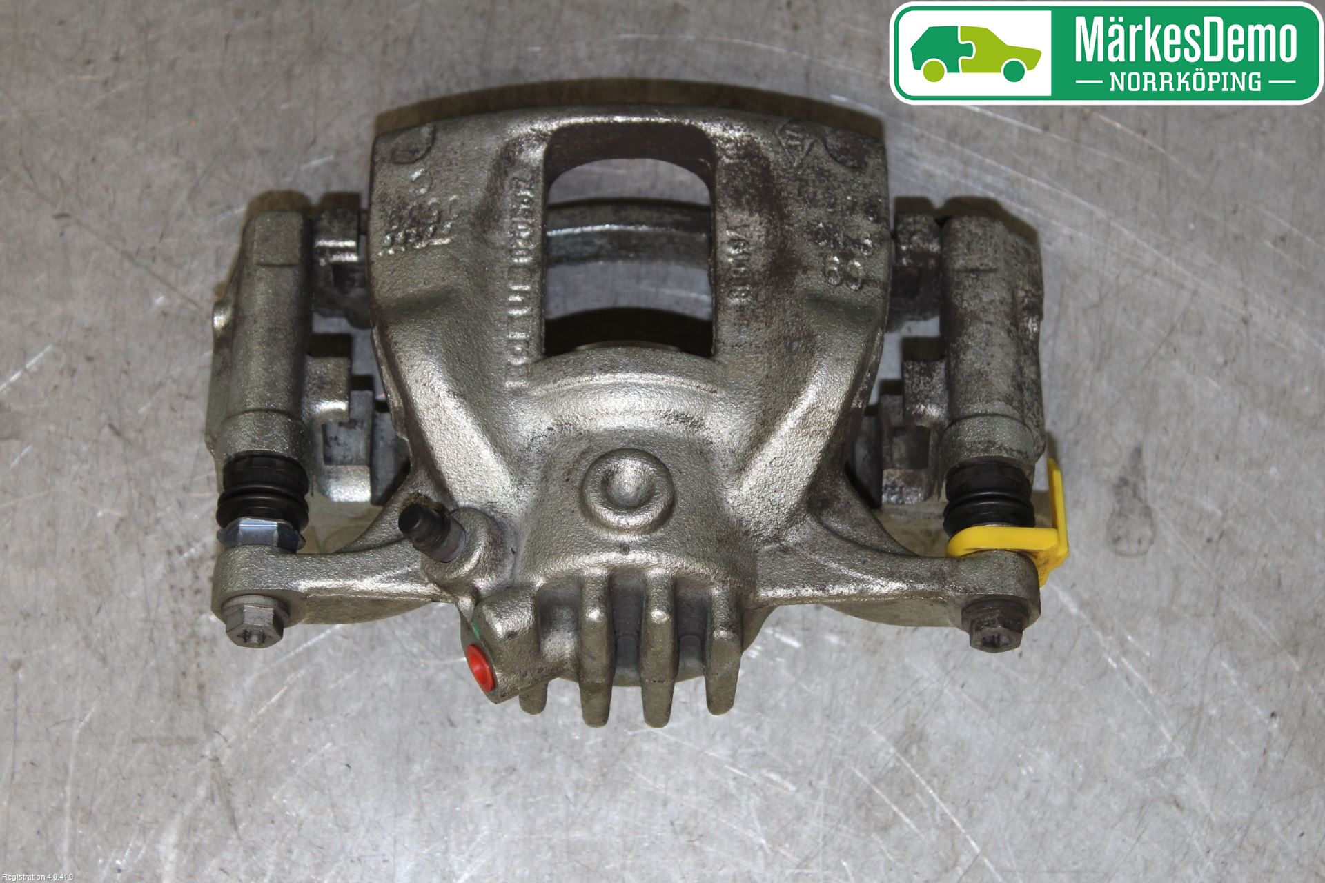 Renault TRAFIC/E-TECH 15- Bromsok Fram Vänster