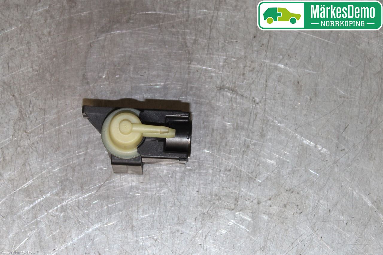 Volvo V90 17->> Vakuumventil