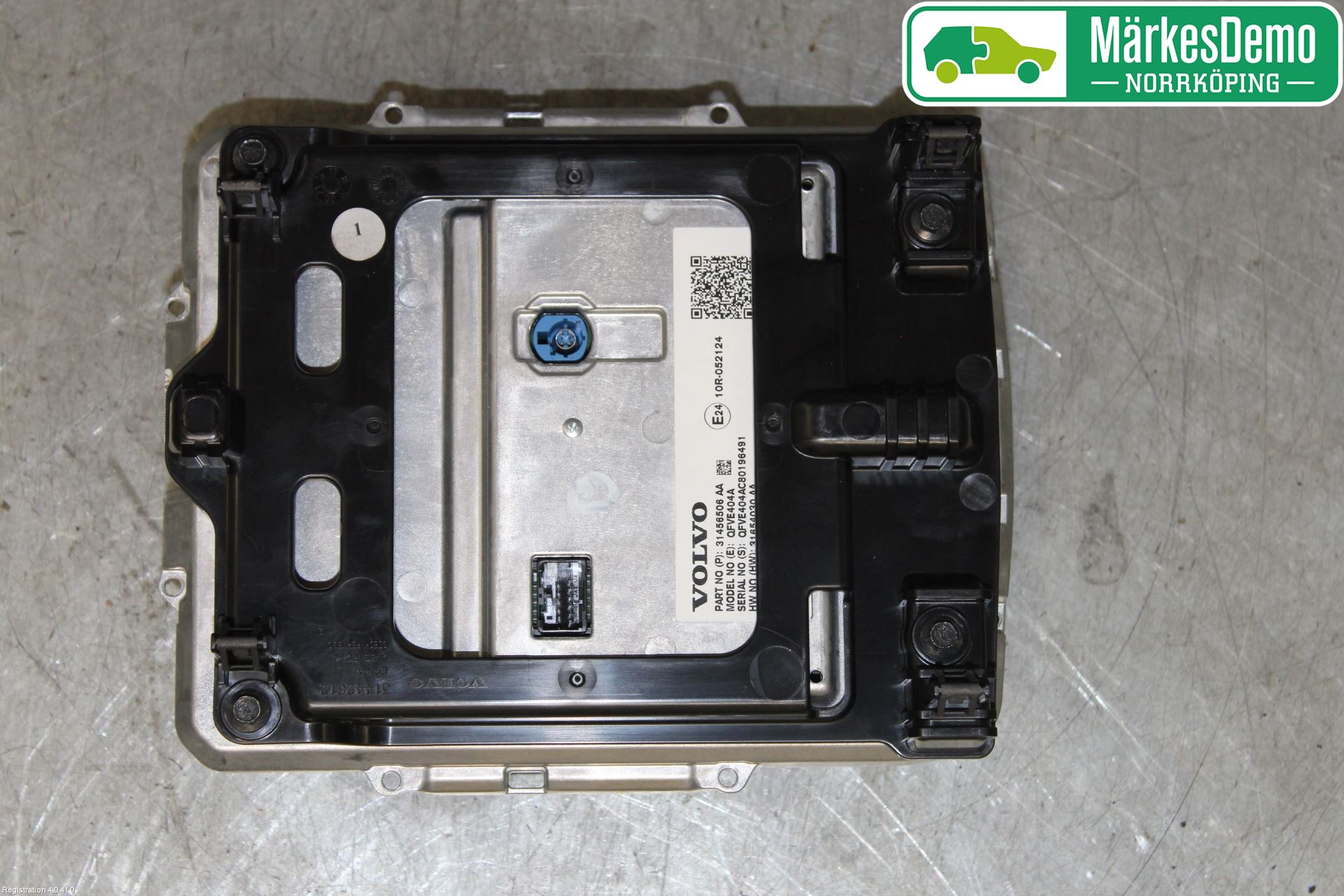 Volvo XC40/RECHARGE 18- Multifunktionsdisplay