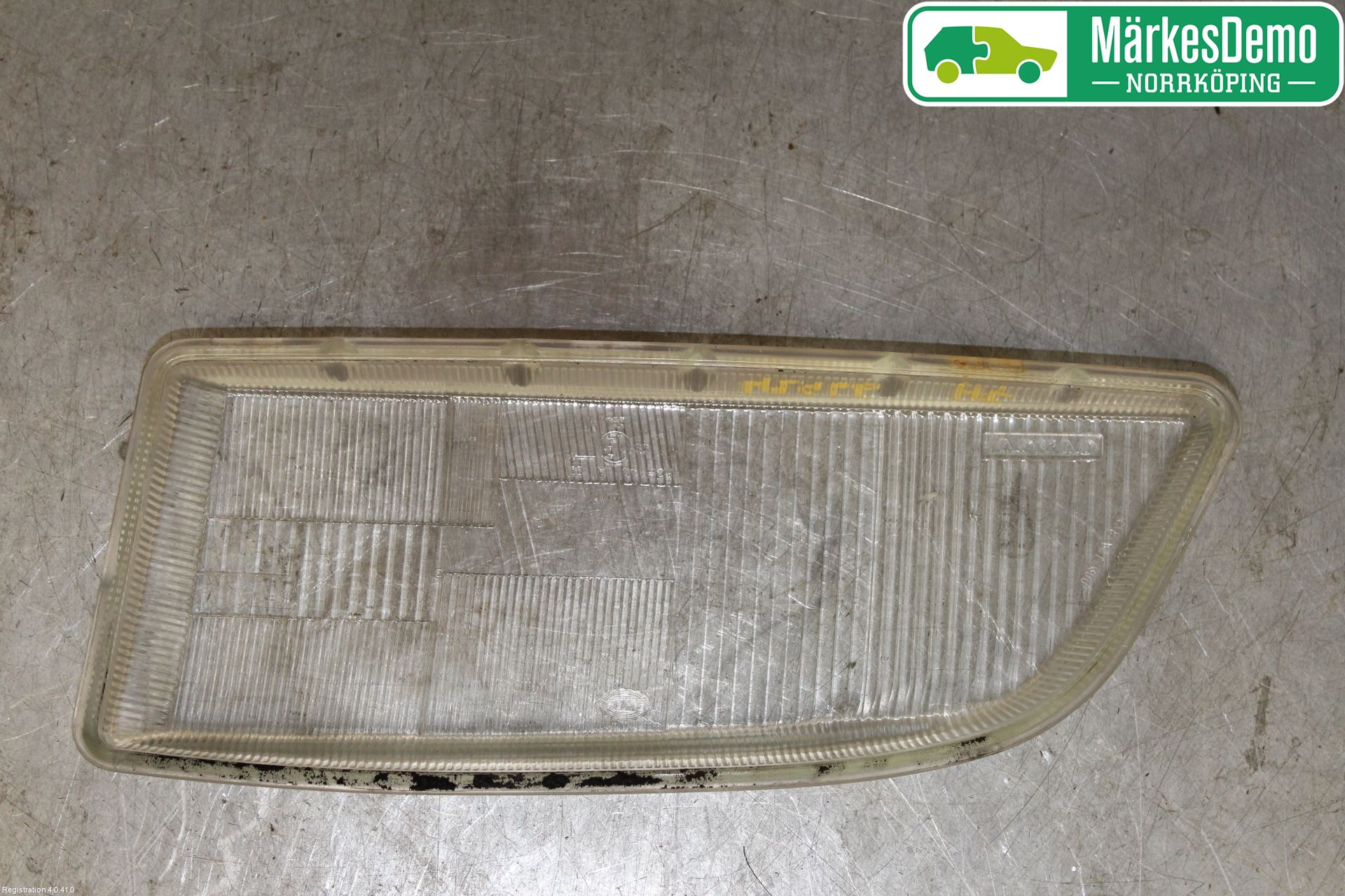 Volvo S70/V70/XC  97-00 Strålkastarglas Hö