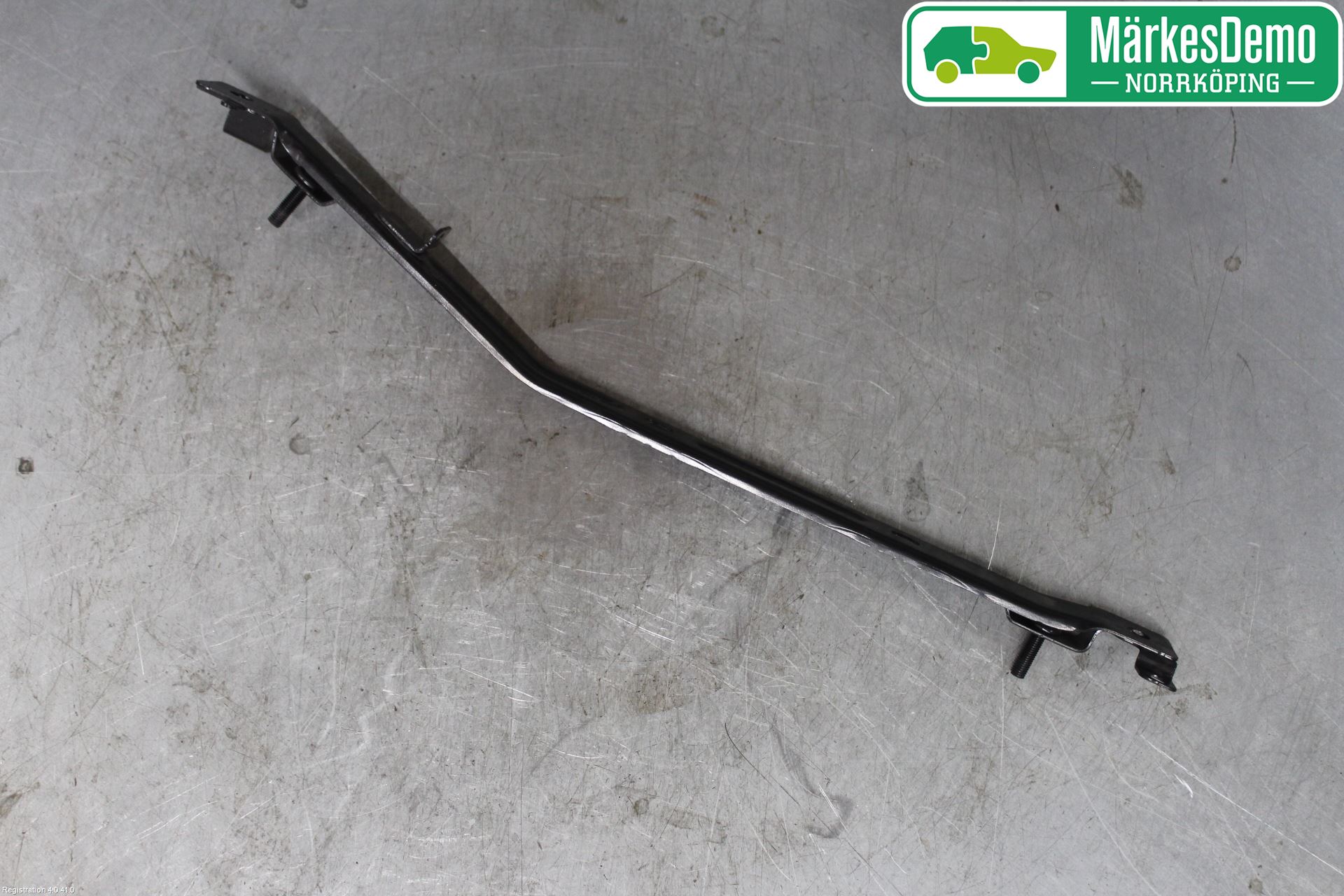 Volvo XC40/RECHARGE 18- Bränsletanksband