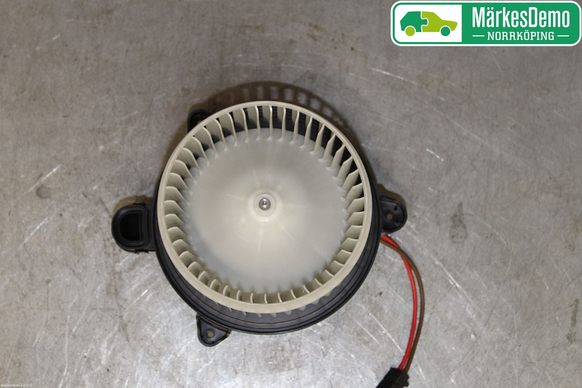 Volvo XC40/RECHARGE 18- Värmefläkt