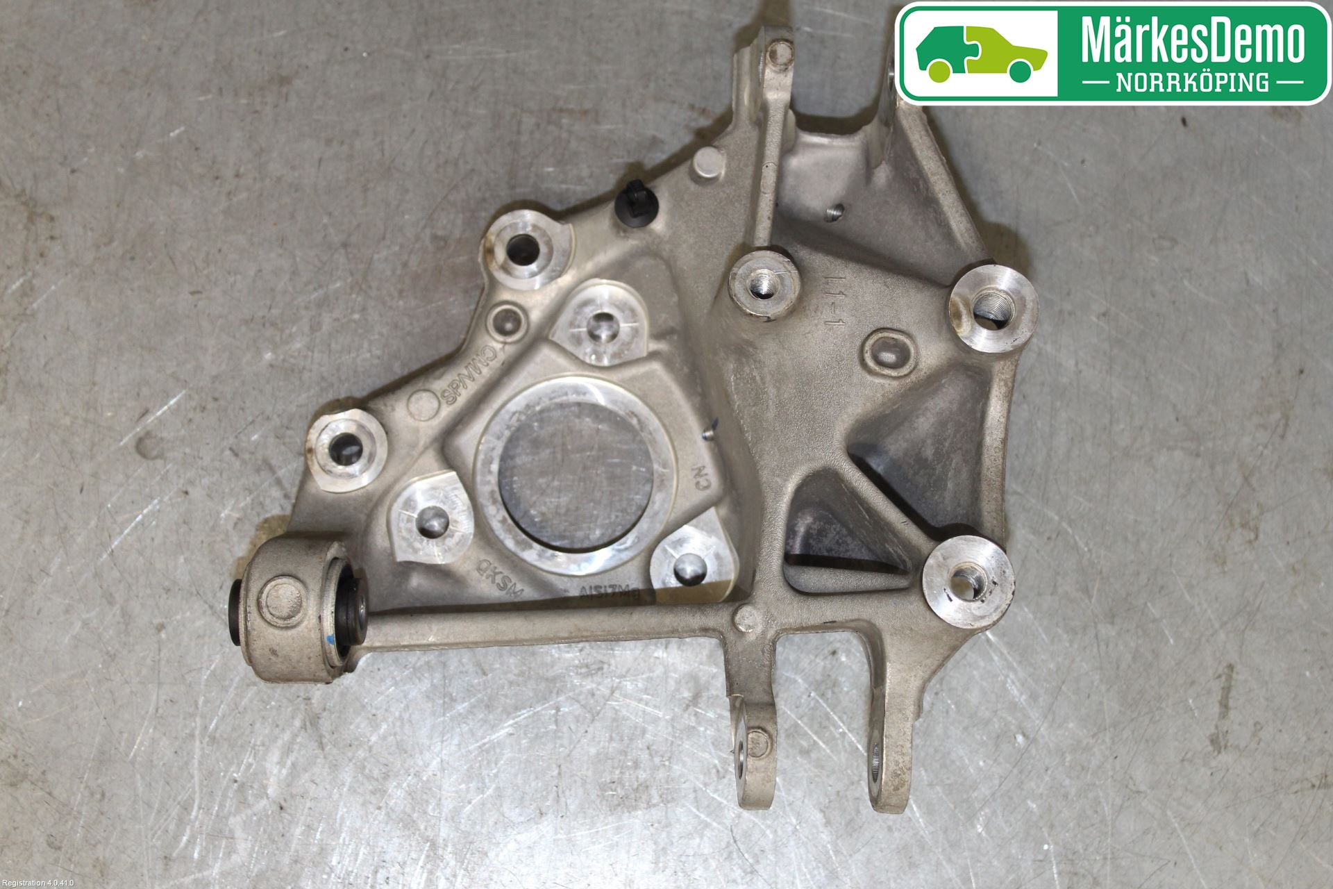 Volvo XC40/RECHARGE 18- Hjullagerhus-Spindel Vä B