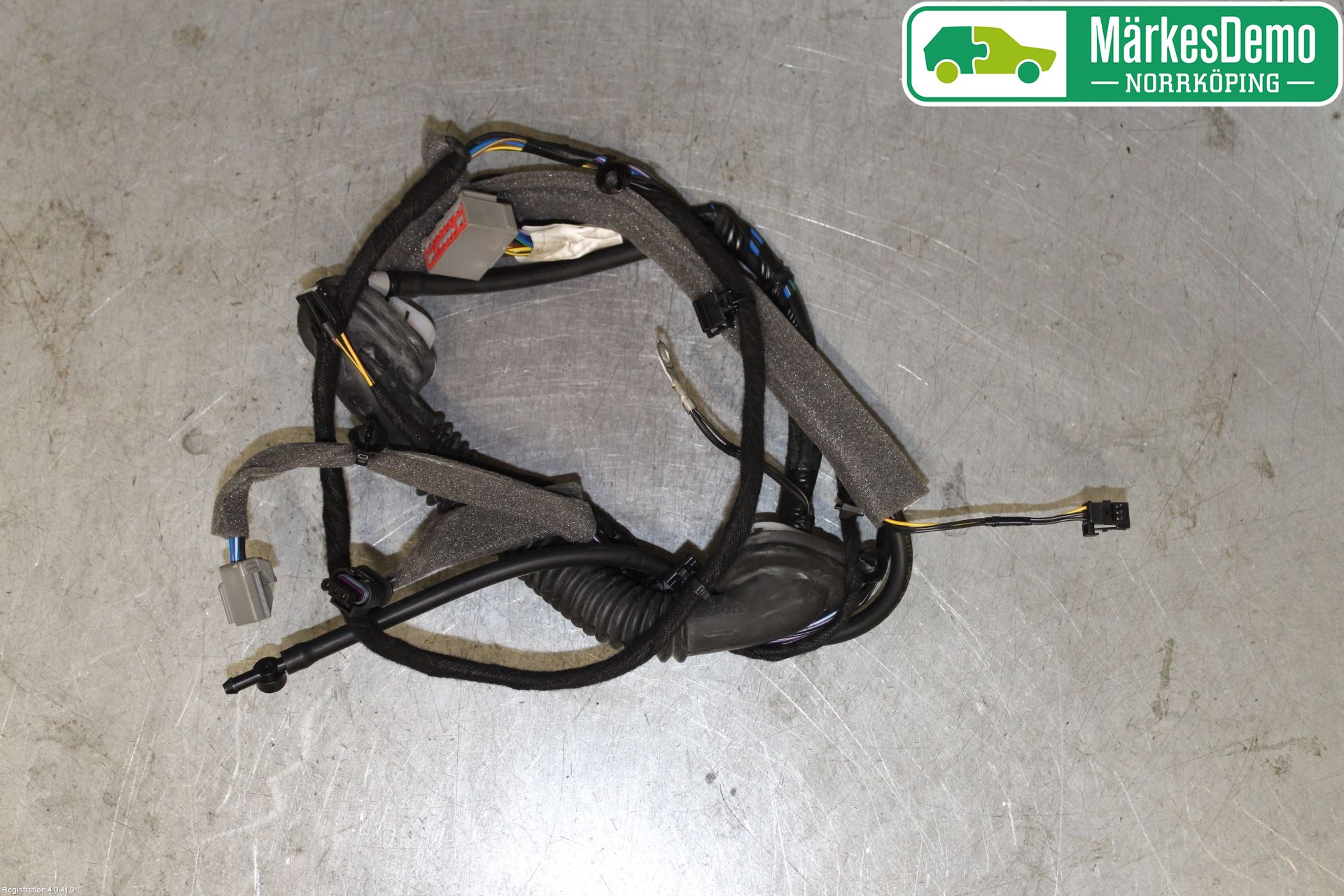 Volvo V90 17->> Kabelhärva