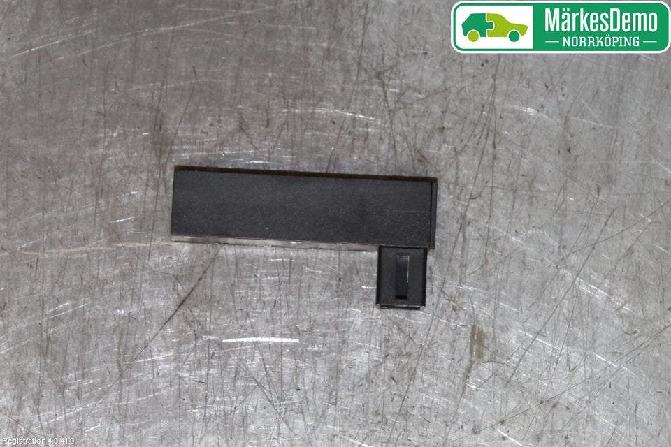 Volvo V90 17->> Antennförstärkare