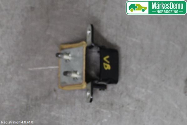 Volvo V60 19- Bakluckegångjärn Vä