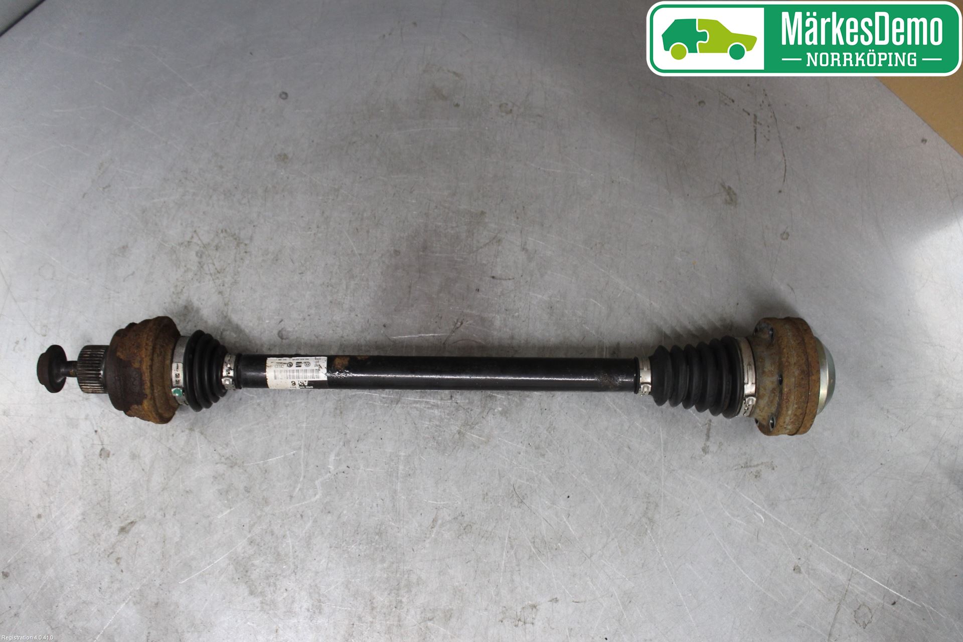 Audi Q5 09-16 Drivaxel Bak Vänster