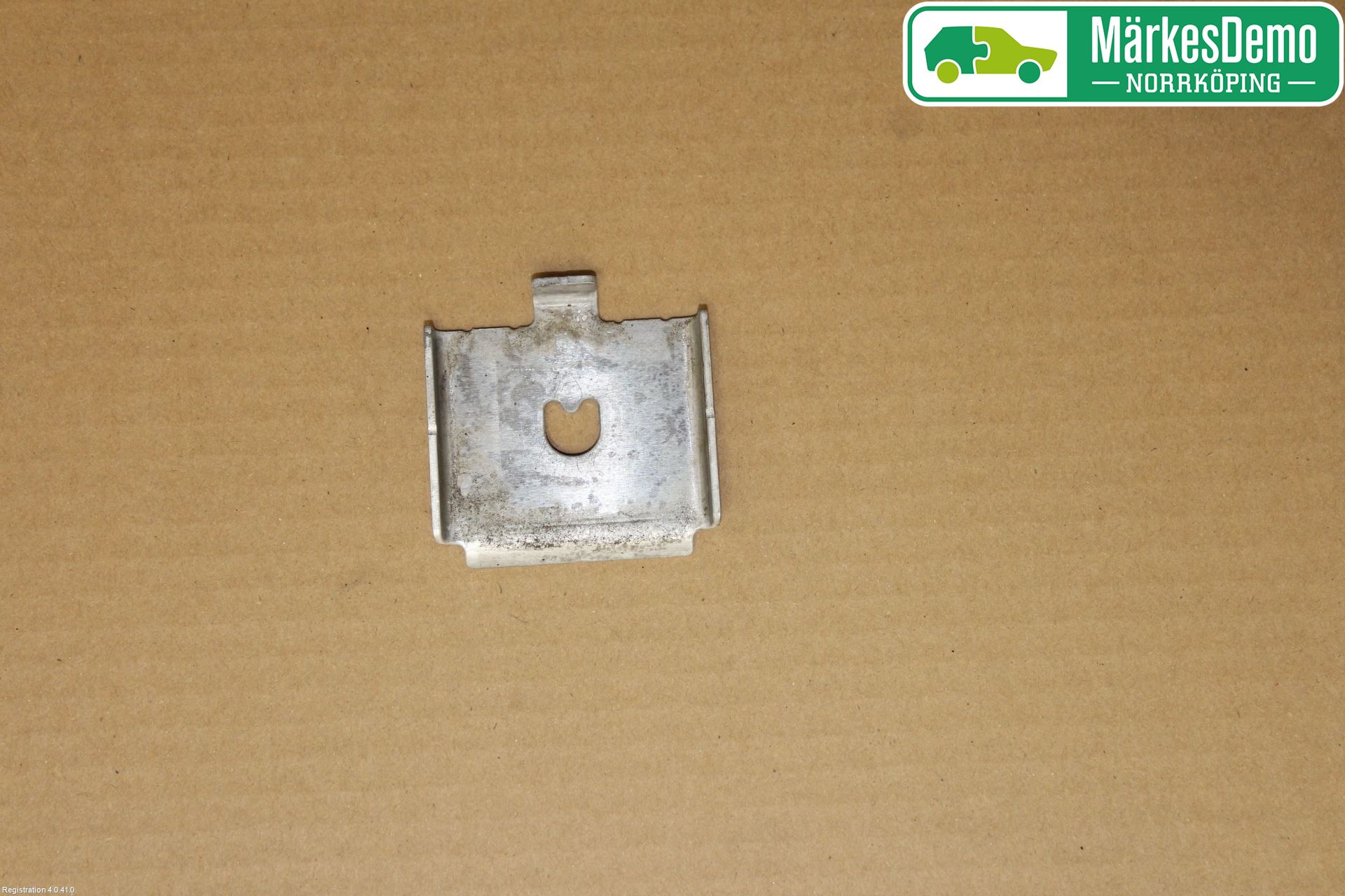 Volvo V90 17->> Bladfjäderhänke Bak