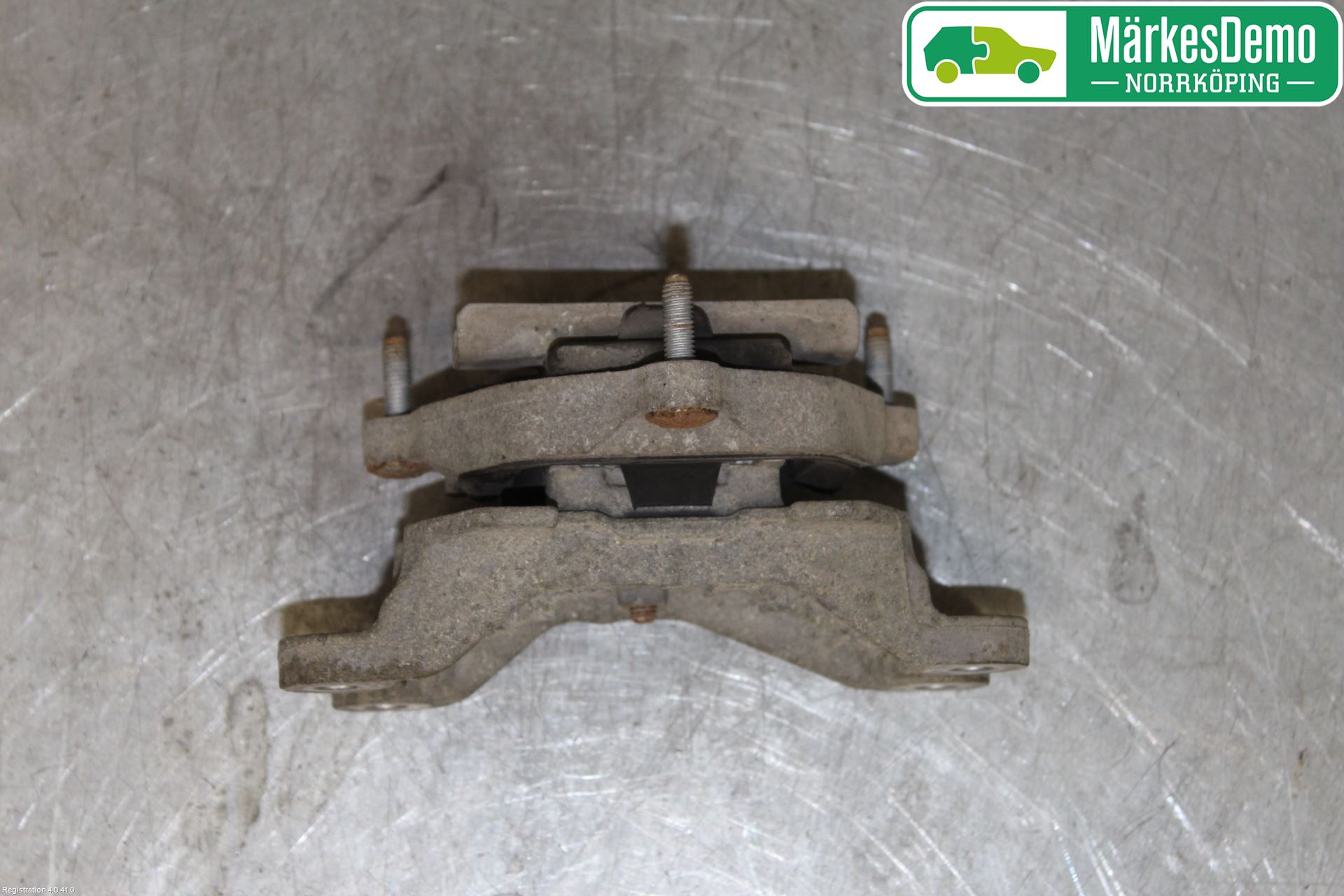 Audi Q5 09-16 Växellådsfäste