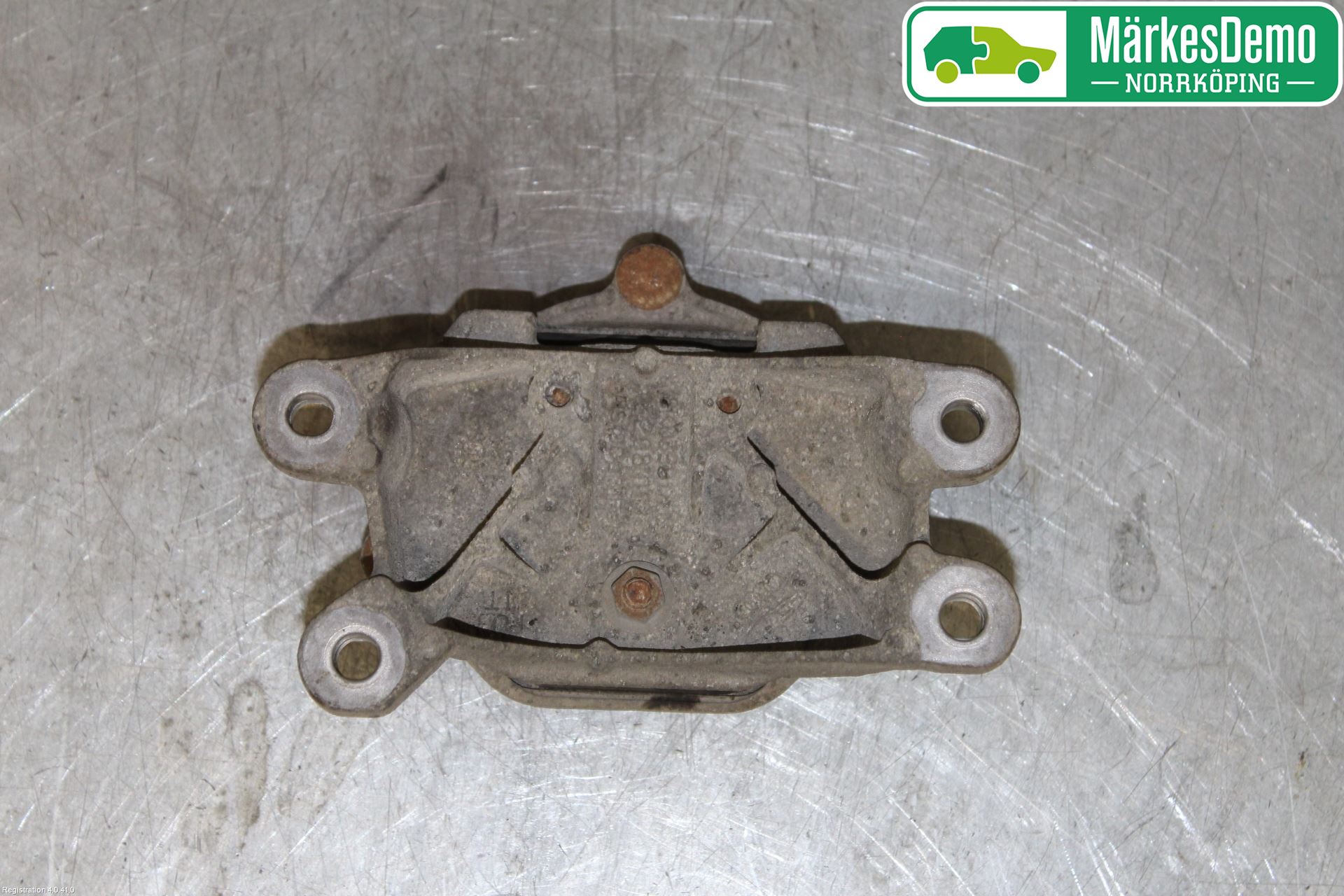 Audi Q5 09-16 Växellådsfäste