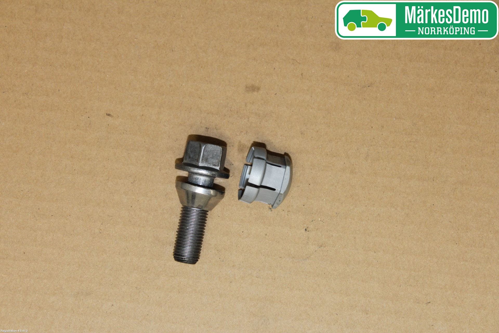 Volvo V60 19- Hjulmutter-Bult-Sats