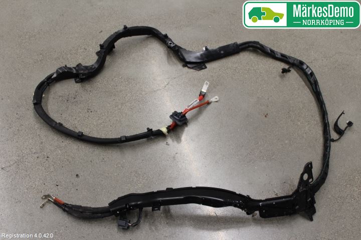 Volvo V60 19- Batterikabel