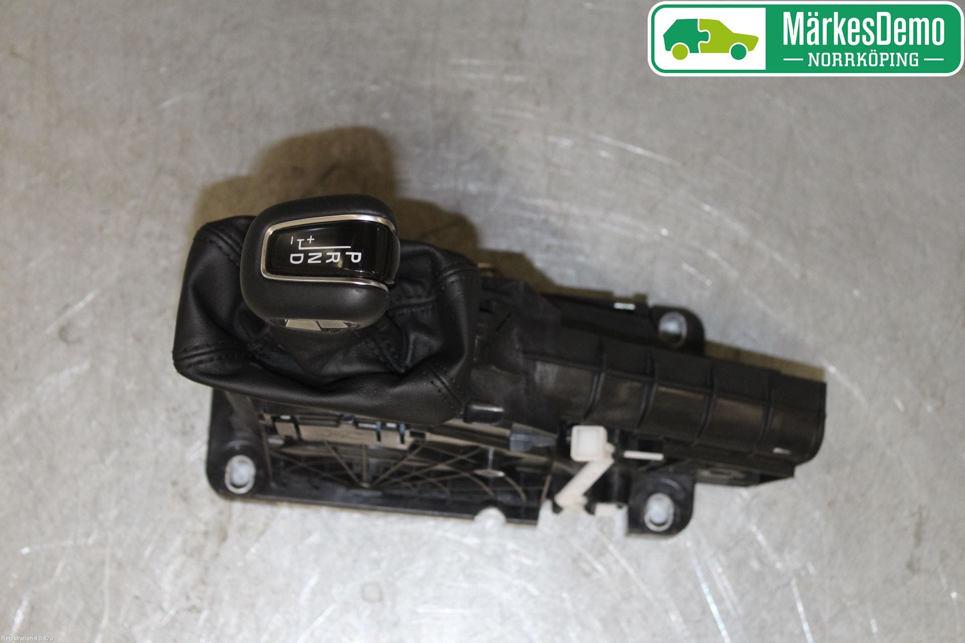 Volvo V60 19- Växelspak