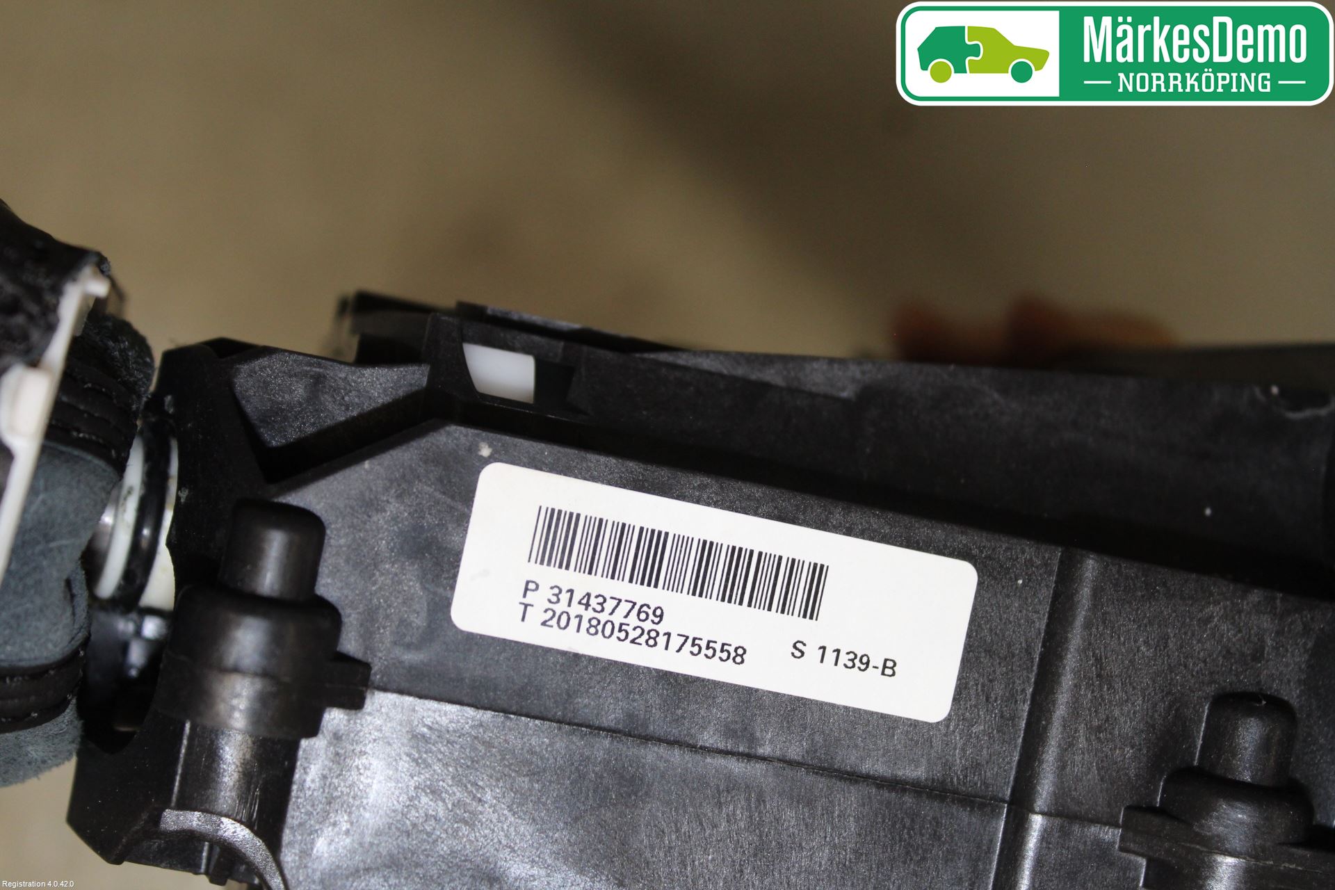 Volvo V60 19- Växelspak