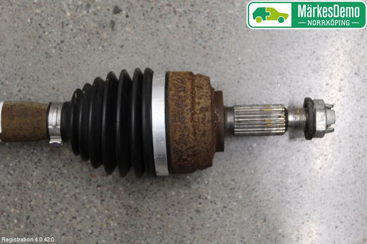 Renault MEGANE III 09-15 Drivaxel Fram Höger
