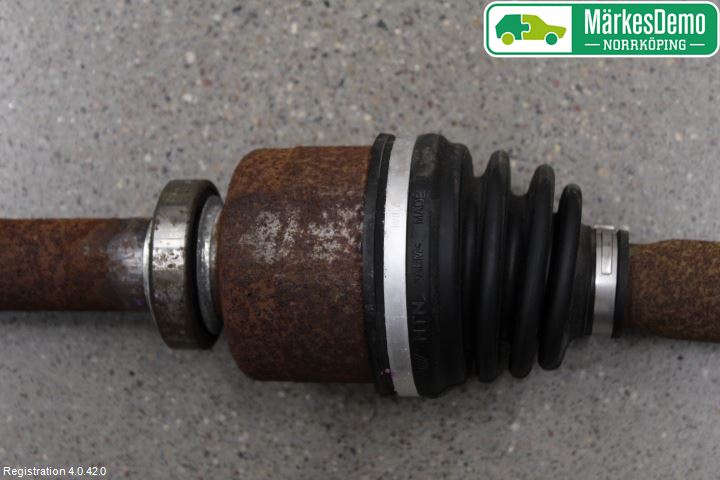 Renault MEGANE III 09-15 Drivaxel Fram Höger