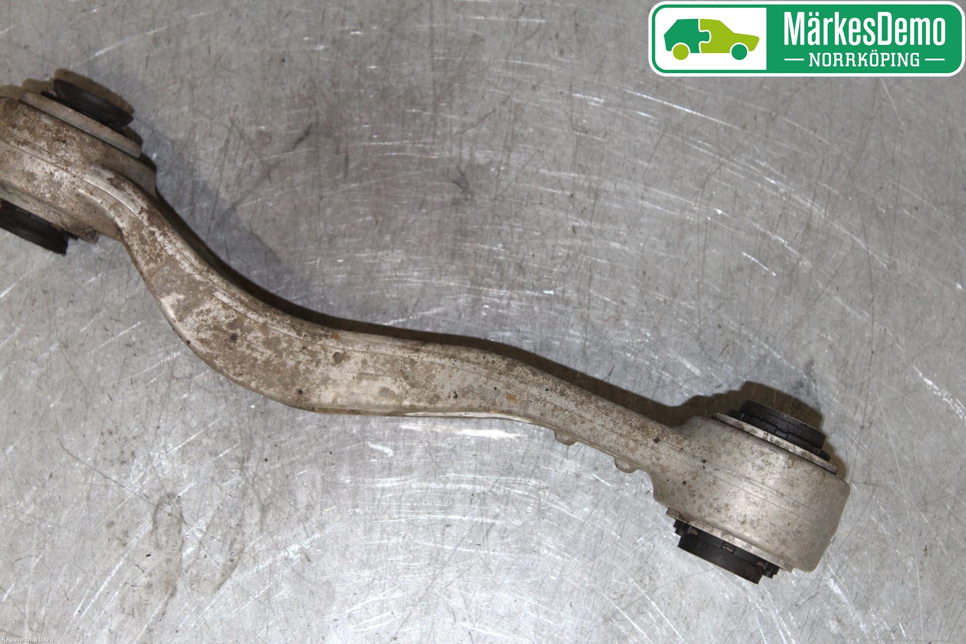 BMW 5 F10/F11/F18 09-17 Bärarm Bak Övre Höger