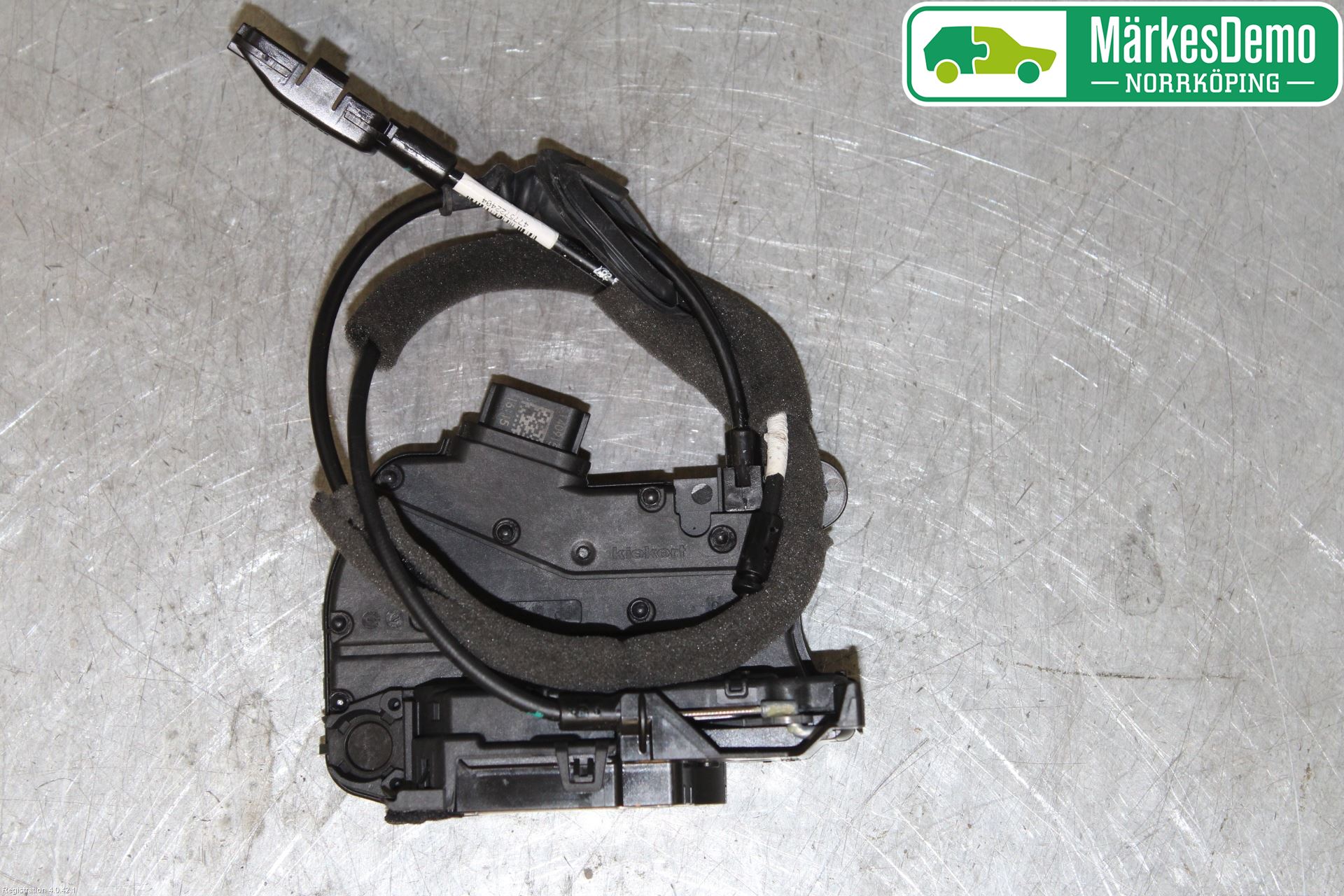 Renault CAPTUR 13-19 Låskista-Dörrlås