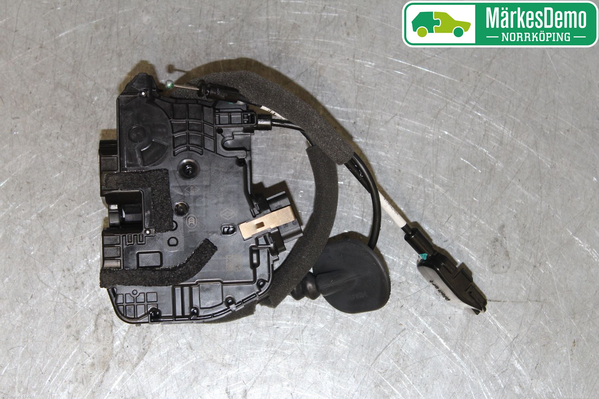 Renault CAPTUR 13-19 Låskista-Dörrlås