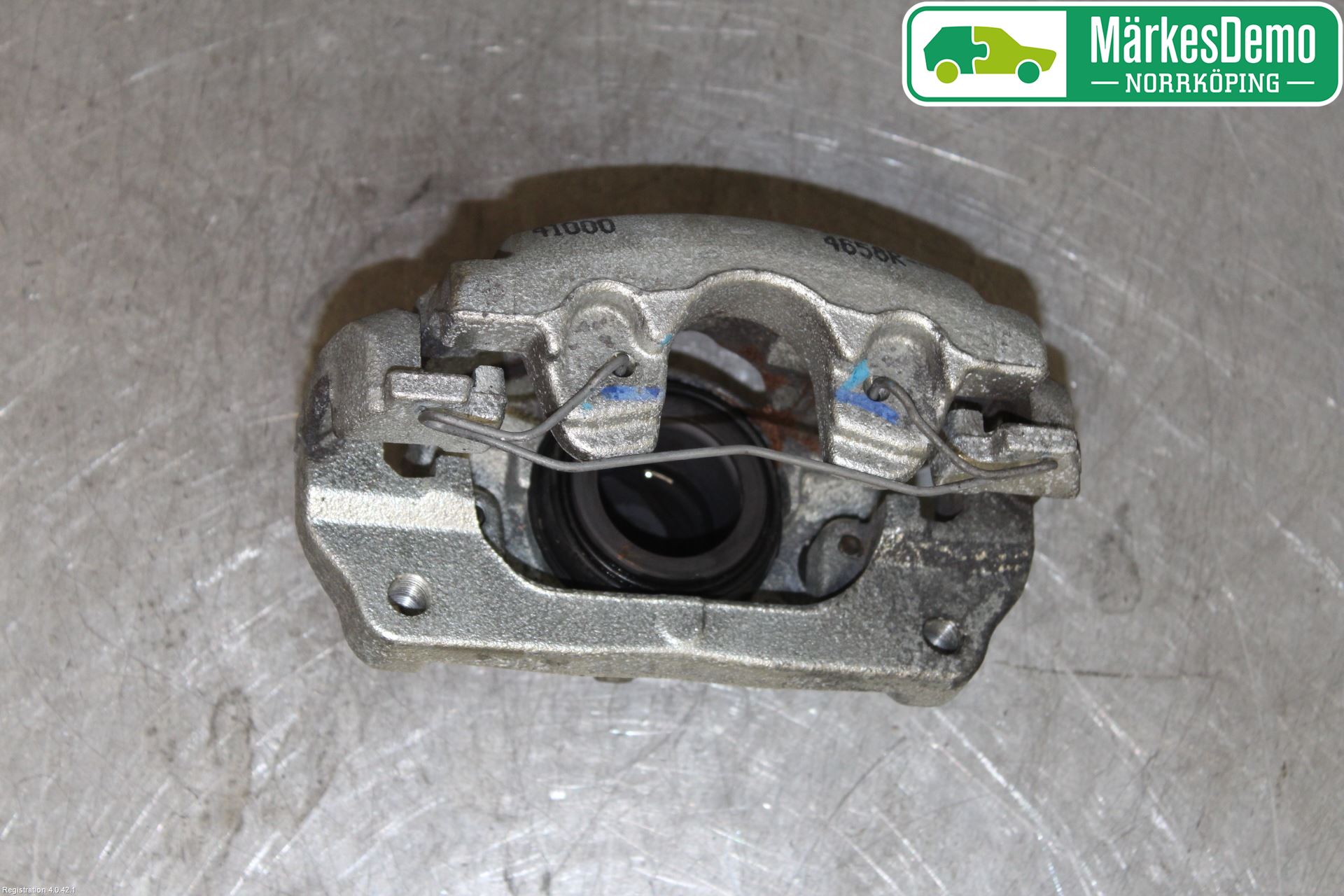 Renault CAPTUR 13-19 Bromsok Fram Höger