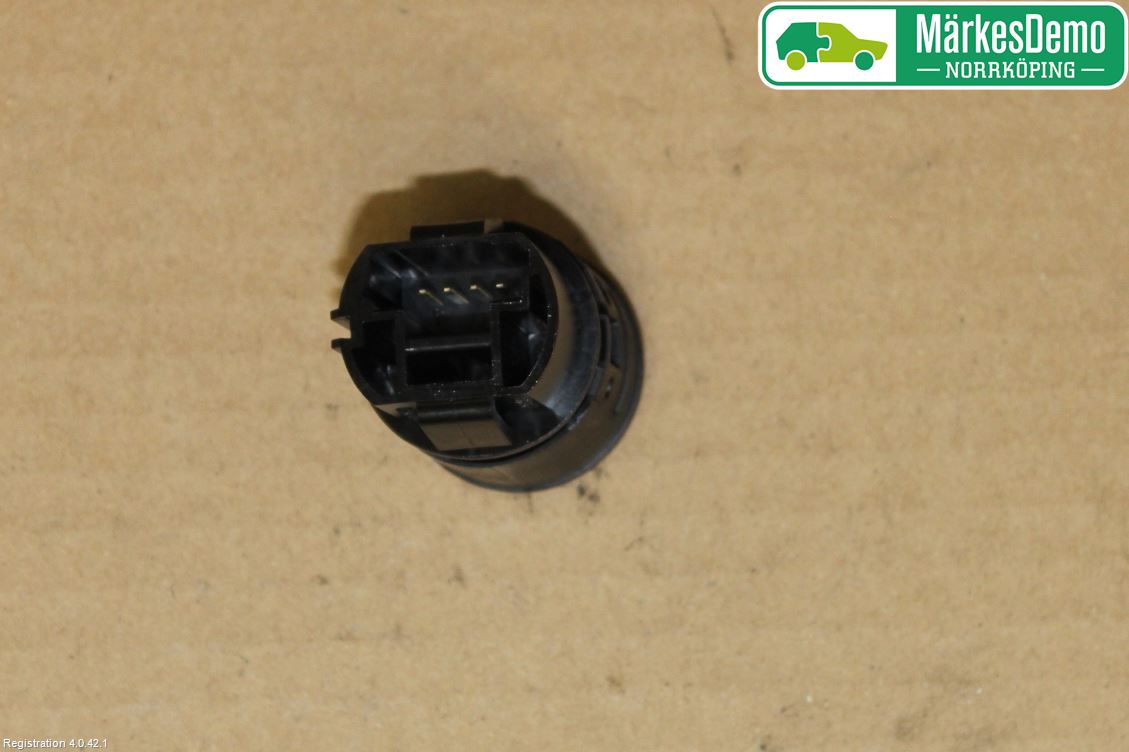 Renault CAPTUR 13-19 Startknapp Personbil