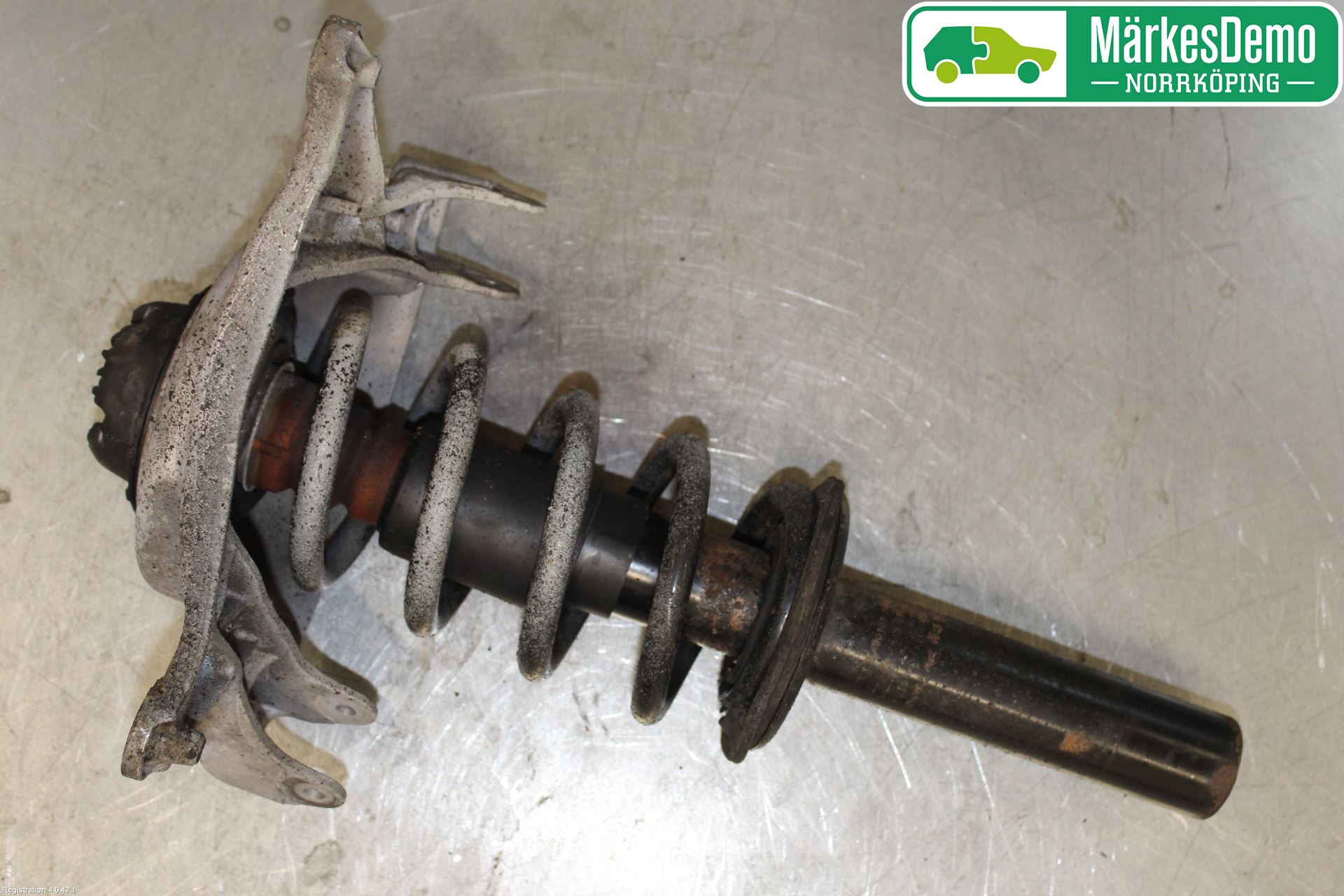 Audi Q5 09-16 Fjäderben Fram Vänster