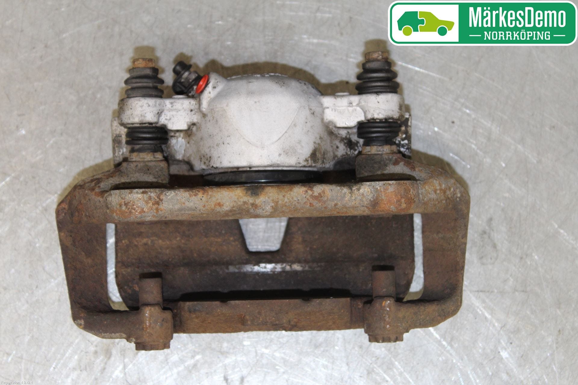 Audi Q5 09-16 Bromsok Fram Höger