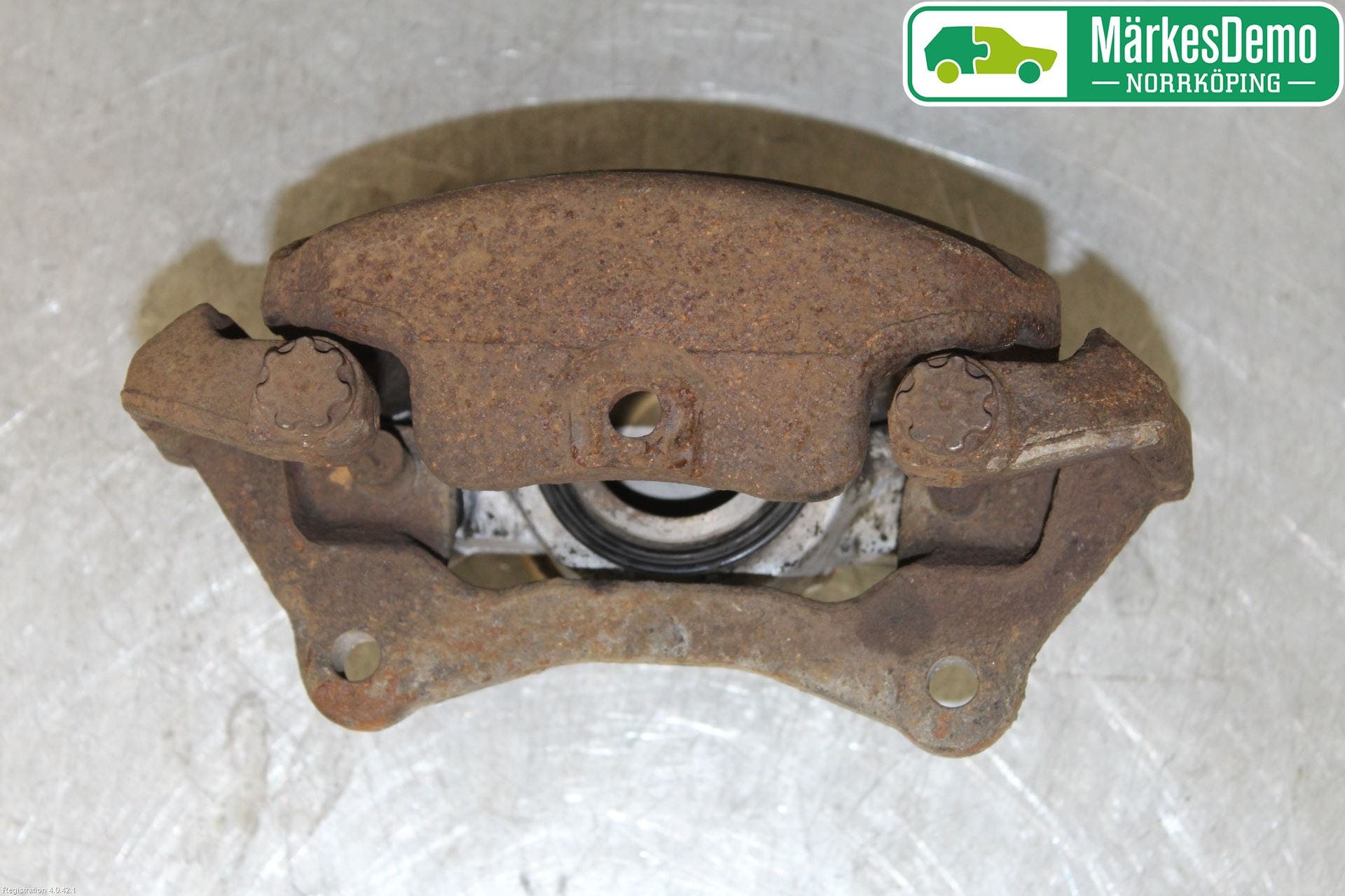 Audi Q5 09-16 Bromsok Fram Höger