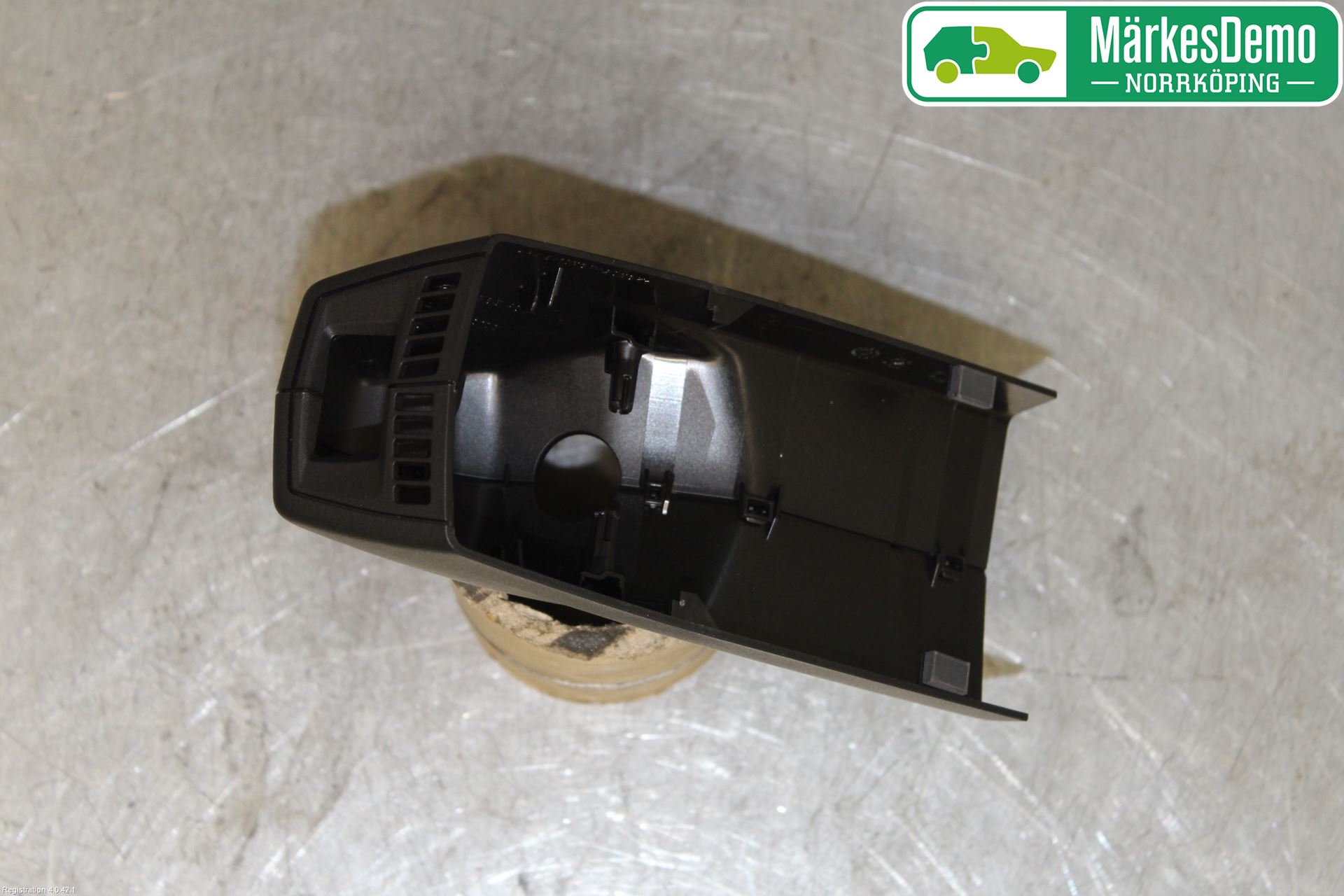 BMW X4 F26 14-18 Inredning Takkonsol