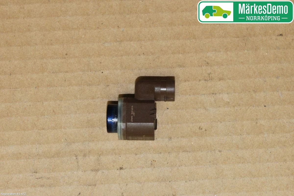 BMW 5 F10/F11/F18 09-17 Parkeringshjälp Frontsensor