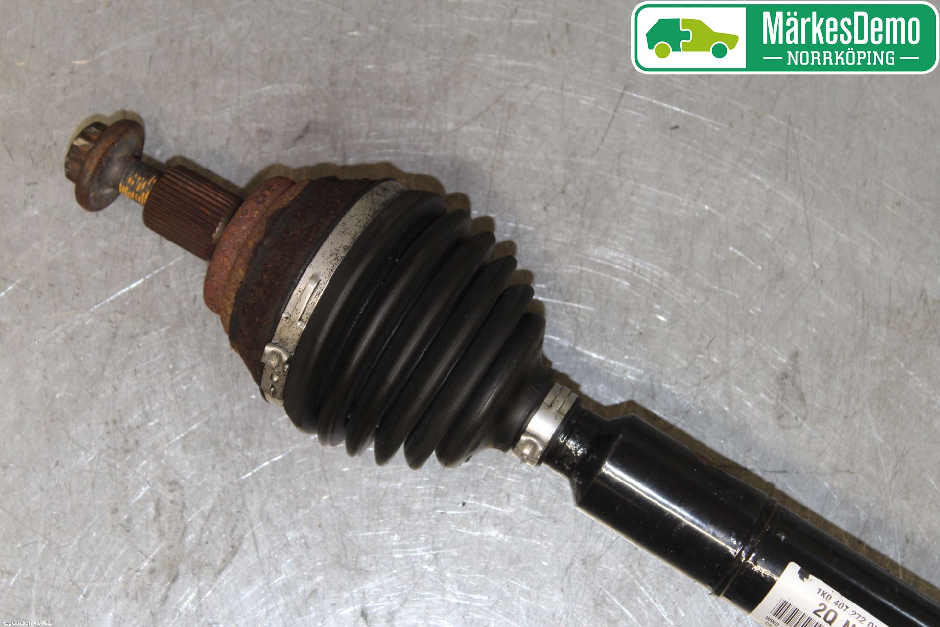 Volkswagen VW PASSAT 05-11 Drivaxel Fram Höger