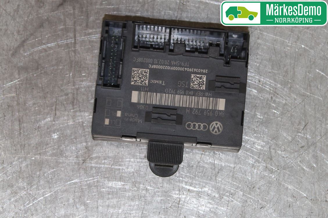 Audi Q5 09-16 Styrenhet Dörr