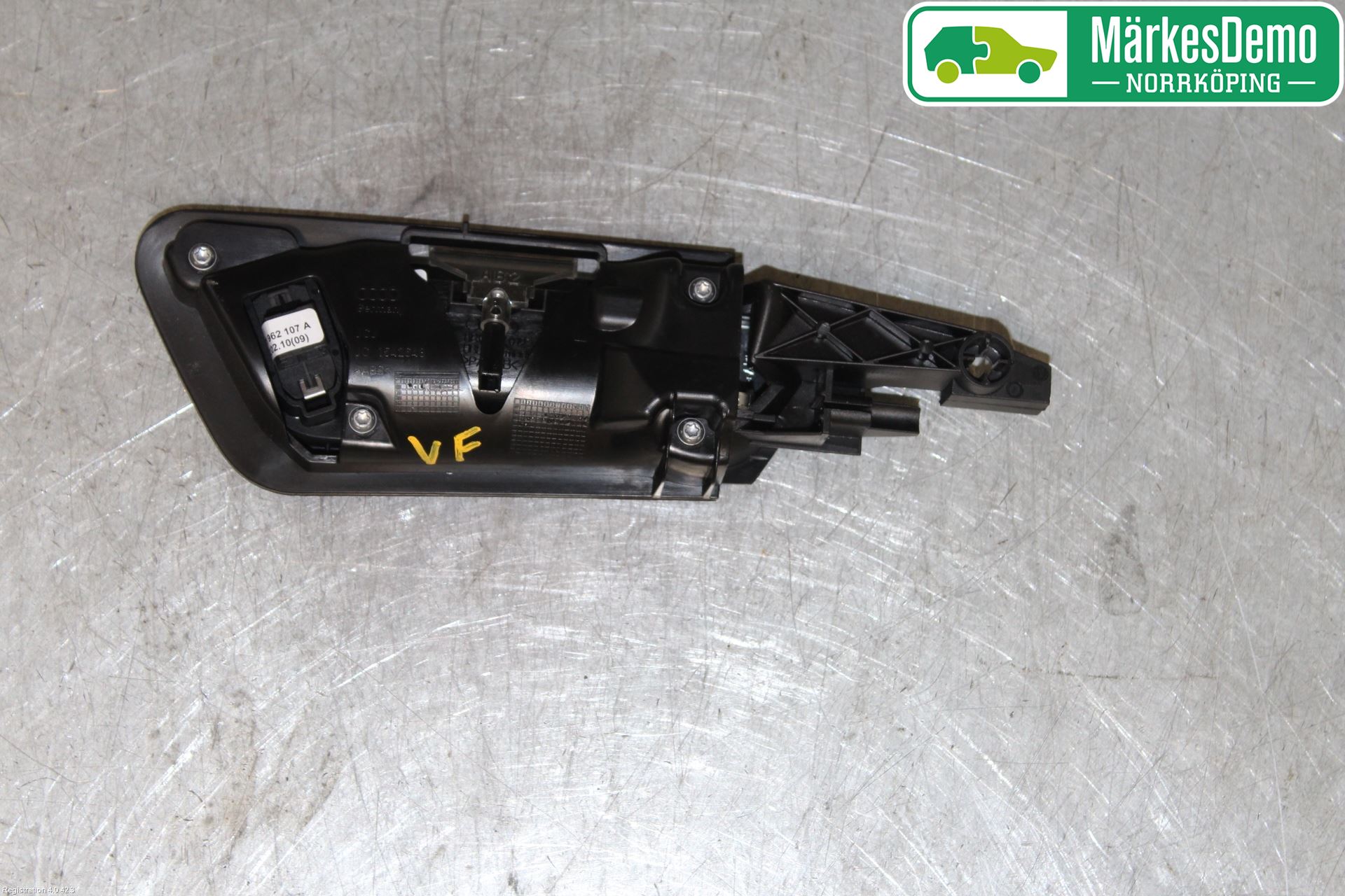 Audi Q5 09-16 Dörrhandtag Inre Vä