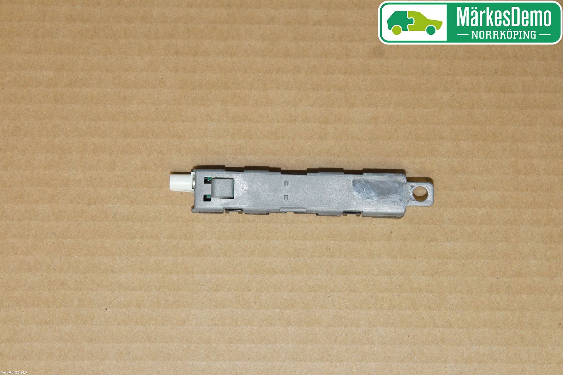 Audi Q5 09-16 Antennförstärkare