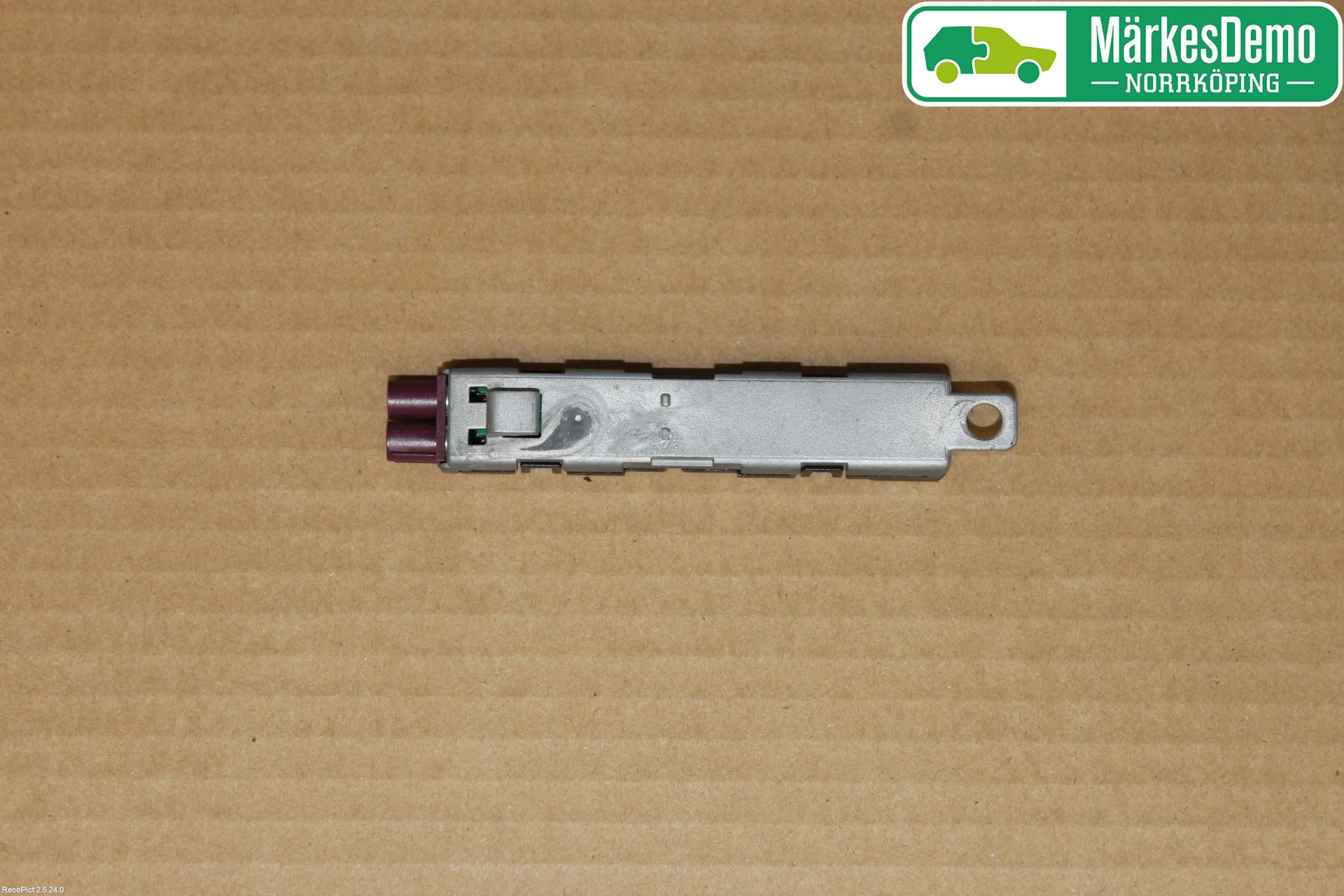 Audi Q5 09-16 Antennförstärkare