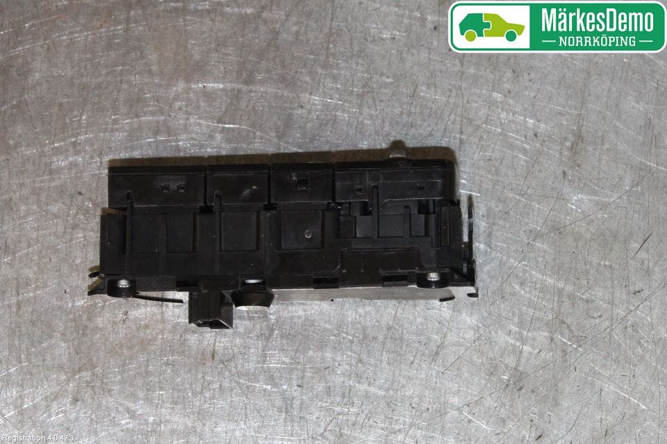 Mercedes-Benz MB C-KLASS (W205) 14-21 Strömställare Multifunktion