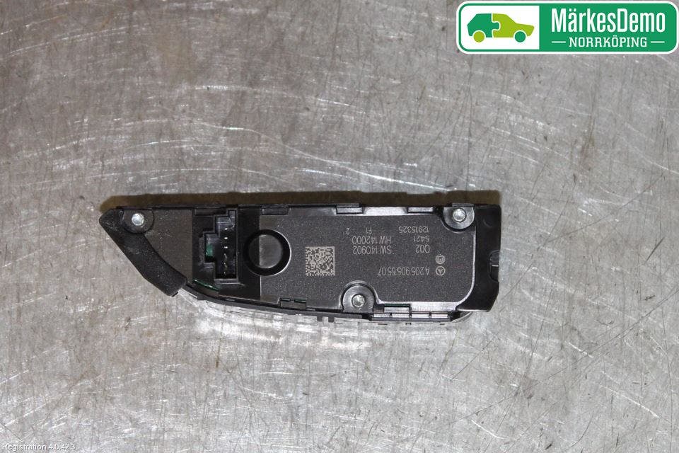 Mercedes-Benz MB C-KLASS (W205) 14-21 Strömställare Multifunktion