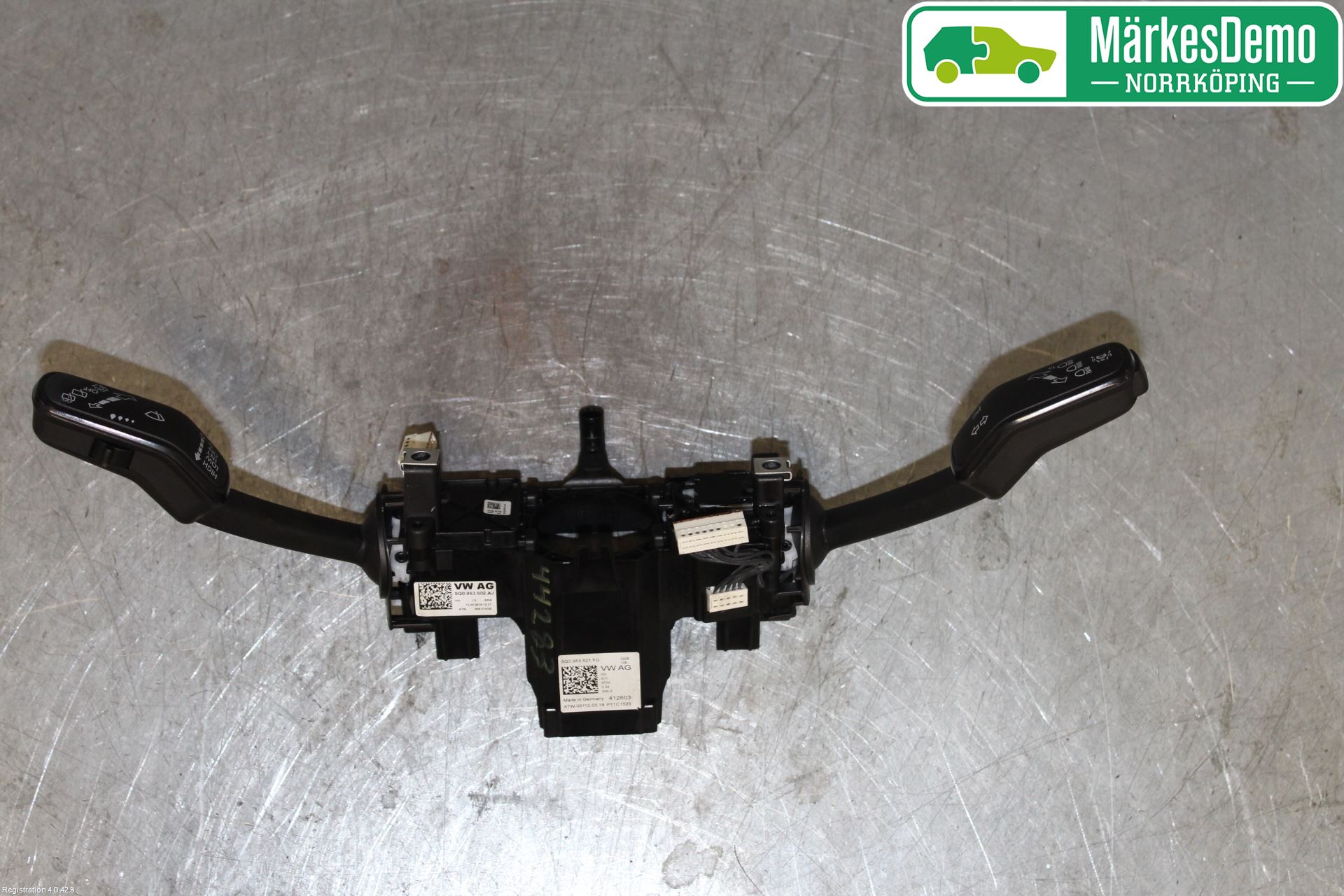 Volkswagen VW PASSAT 15-19 Spakcentral