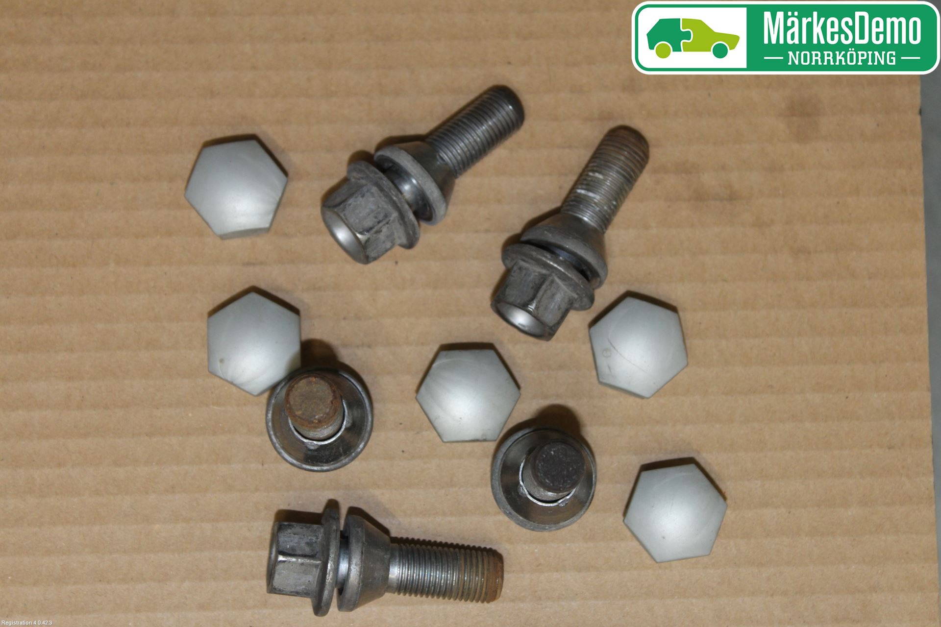 Volvo XC60 14-17 Hjulmutter-Bult-Sats