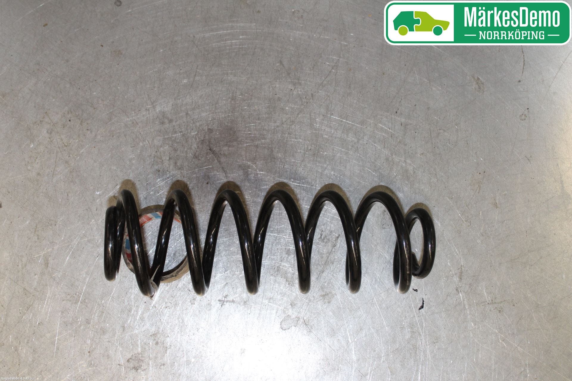 Volkswagen VW PASSAT 15-19 Fjäder Bak