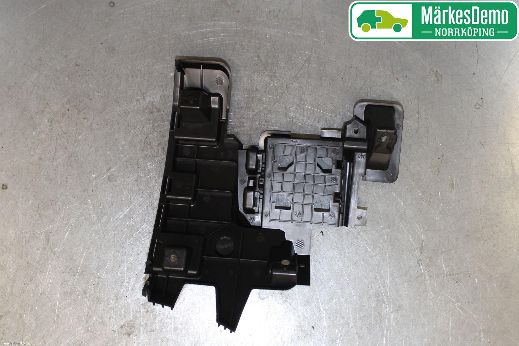 Volvo S60 14-18 Stötfångarfäste Bak Vä