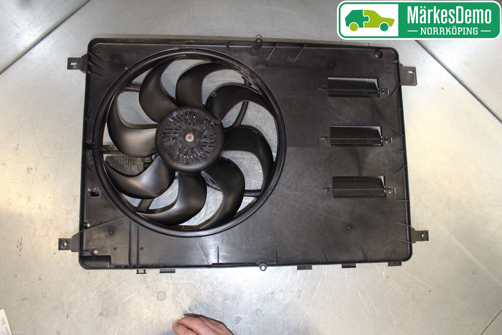 Volvo V40 12-19 Kylfläkt El
