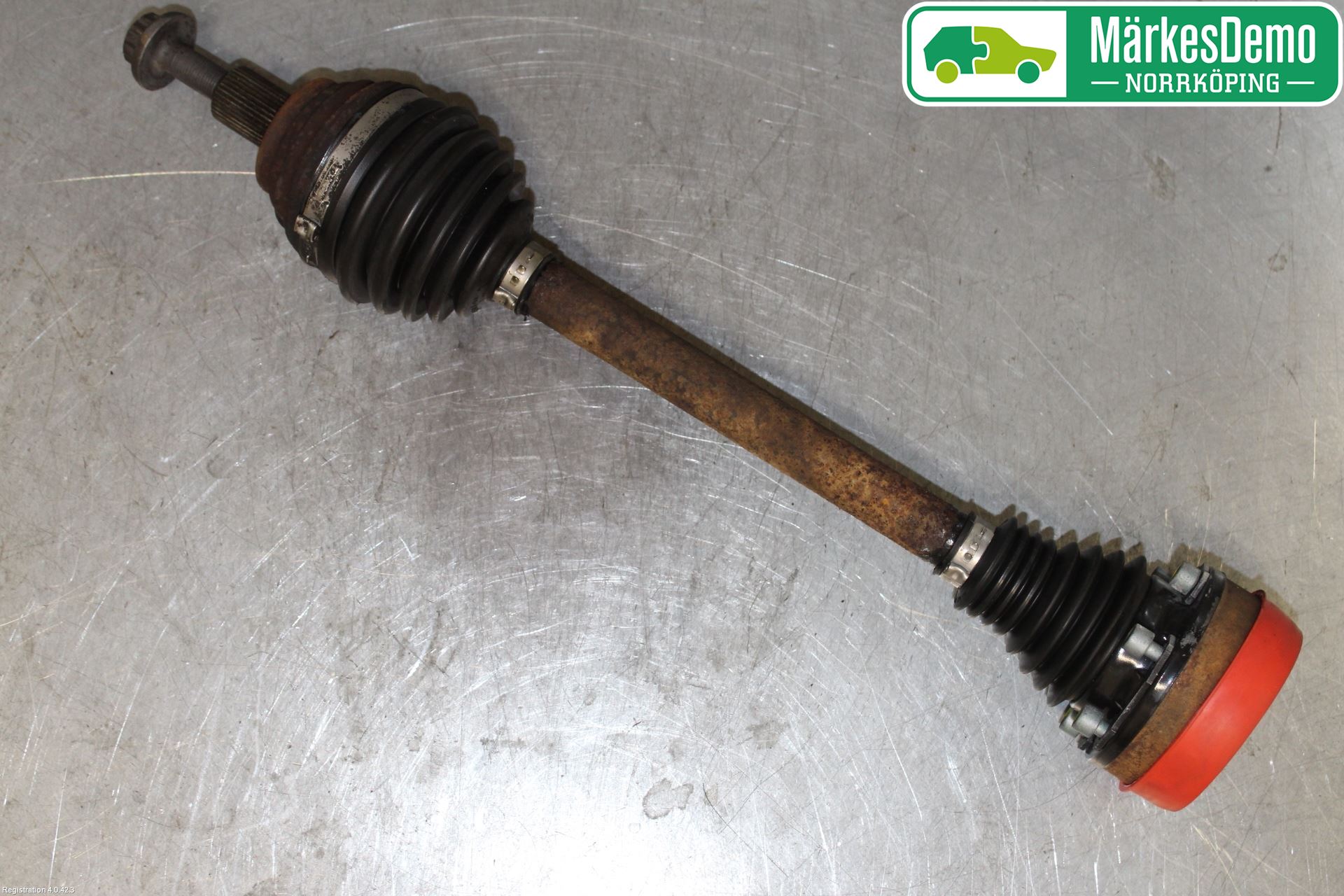 Volkswagen VW TOURAN 03-10 Drivaxel Fram Vänster