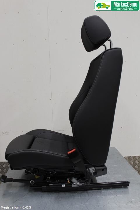 BMW X4 F26 14-18 Inredning Stol Fram Hö