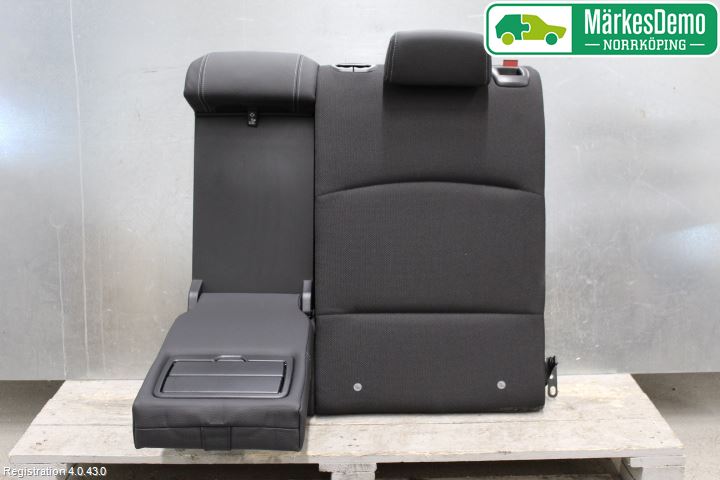 BMW X4 F26 14-18 Inredning Ryggdyna Bak